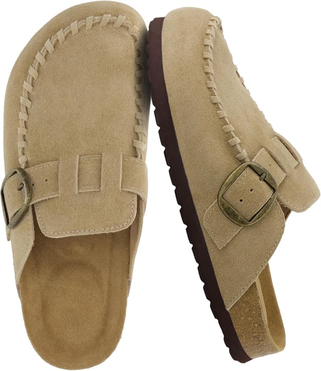Detalle de CUSHIONAIRE Canoe Genuine Suede Clogs for Women