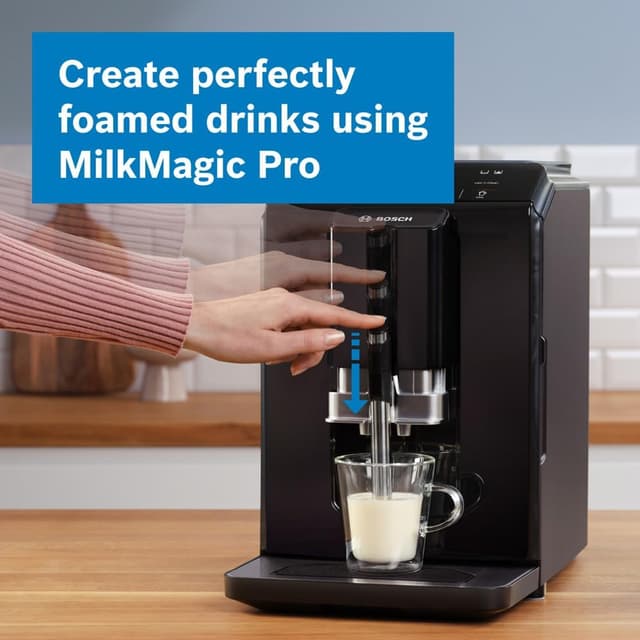 Detalle de Bosch Serie 2 TIG20119 VeroCafe bean-to-cup coffee machine with in-cup milk frother, Easy Select panel