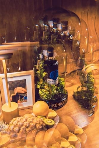 Thumbnail 6 de La Hechicera Reserva Familiar Ron Añejo Colombia 🥃 700 ml