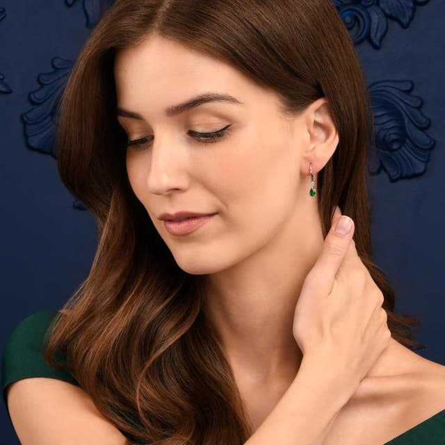 Detalle de Diamond Treats boucles d’oreilles pendantes en argent sterling 925 en goutte, pierres bleues/rouges/vertes ou blanches