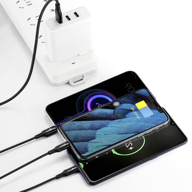 Detalle de UZAHSK Multi-USB-Kabel 3-in-1 (iP/Micro-USB/Type-C) 1,8 m – Nylon, schwarz