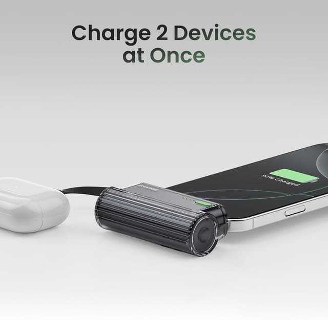 Detalle de SHARGE Flow Mini 2 5000mAh Power Bank (22.5W) with Dual Plugs and Built-in Cable