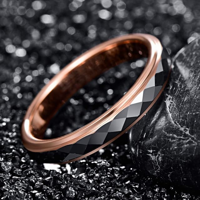 Detalle de TUNGSTORY Roségold Wolframring 4 mm Breit mit Facetten & Rhombus – Komfort Fit, Größe 49.3–62