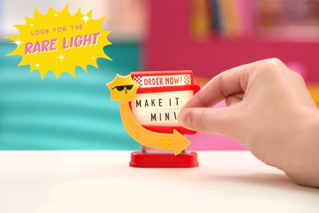 Detalle 2 de MGA Miniverse Make It Mini Miniature 8+