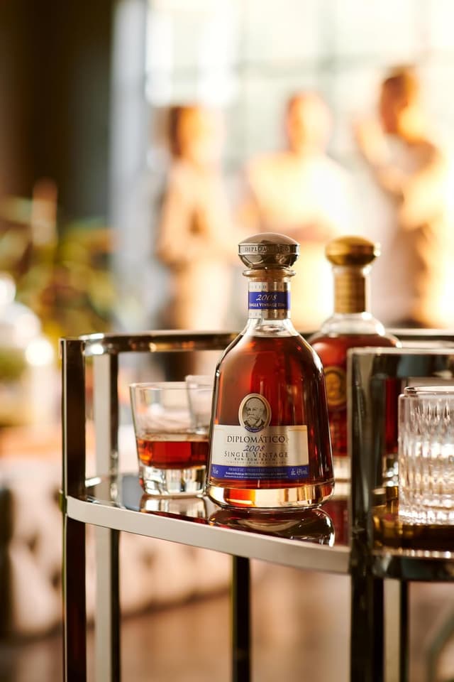Thumbnail 2 de Diplomático Single Vintage 2008 🥃 Ron 43% 700 ml
