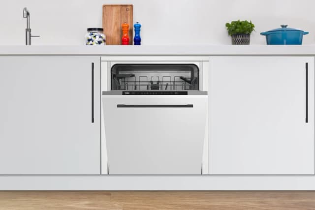 Detalle 2 de Beko BDIN16440 integrierte Spülmaschine C
