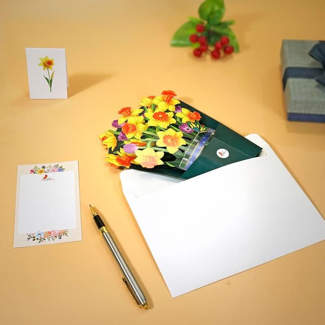 Detalle de CUTPOPUP Pop-Up Geburtstagskarte mit gelbem Narzissenstrauß (15,5x20,5 cm) für Frau, Mutter & mehr