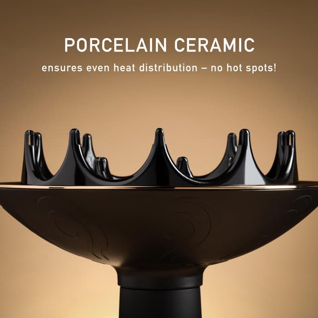 Detalle 2 de Curlsmith Defrizzion Travel Edition Dryer with XL Diffuser | Dual-voltage compact hairdryer