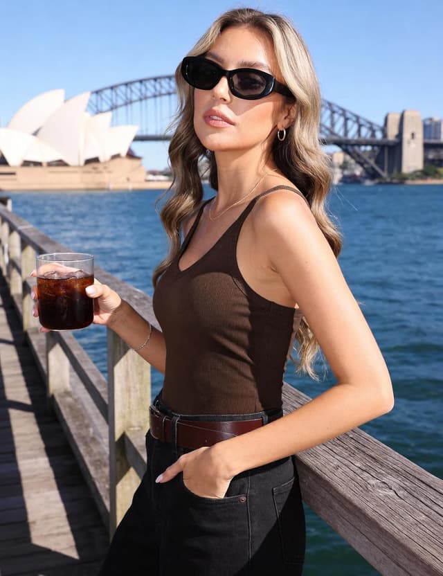 Detalle de Aottori débardeur femme d’été à col V et bretelles spaghetti, dos nu côtelé