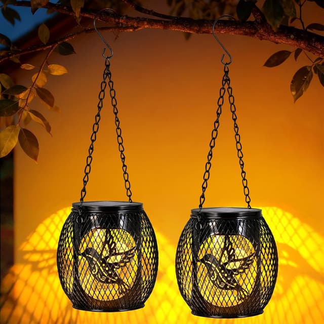 Detalle de Solar outdoor garden bird hanging lanterns – 2 pack solar lights (IP65 waterproof)