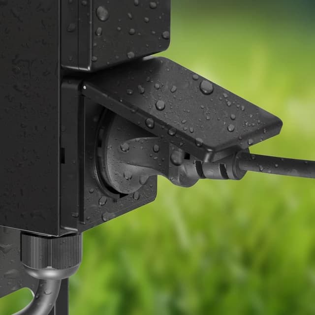 Detalle 2 de ledscom.de 2er Set Garten-Steckdosensäule PIWI mit Erdspieß, IP44, Edelstahl anthrazit, 30 cm