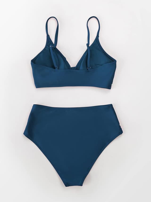 Detalle 1 de CUPSHE bikini donna a vita alta con top a scollo a V e coppe imbottite estraibili, blu scuro (taglia S)
