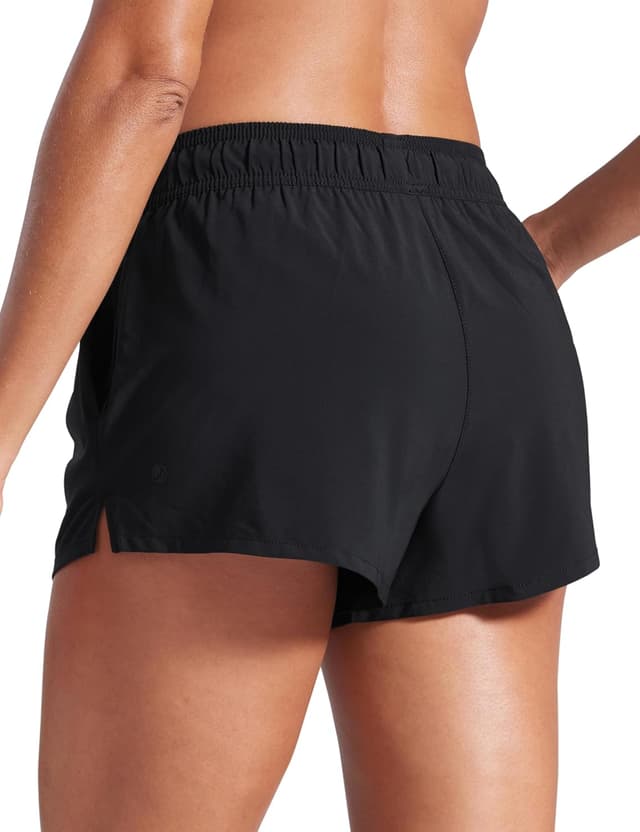 Detalle de CRZ YOGA Femmes short de bain 3 pouces à séchage rapide et fente latérale