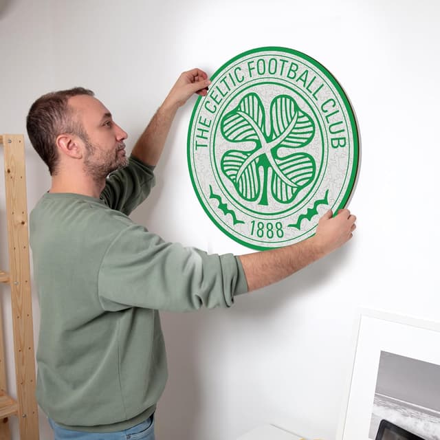 Detalle de Iconic Puzzles Celtic (Logo) — puzzle en bois sous licence officielle, 150 pièces, taille S