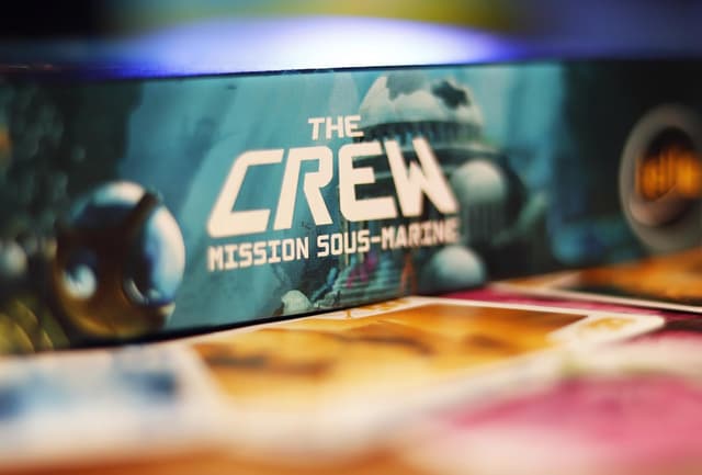Detalle 2 de IELLO The Crew : Mission sous-Marine (version française) — jeu de plis coopératif