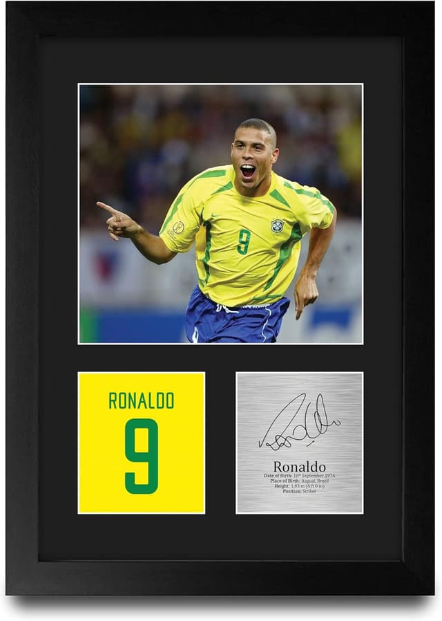 Thumbnail 3 de HWC Trading Ronaldo A4 Signed Print