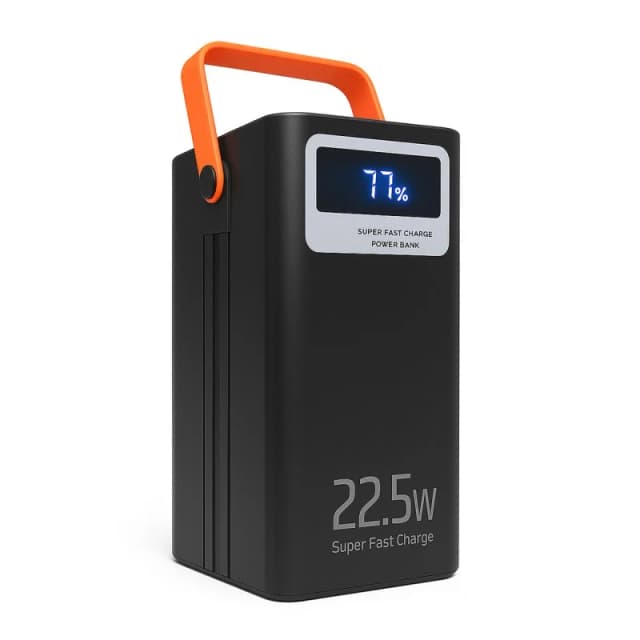 Detalle 2 de Klack 100000mAh powerbank 22,5W 4xUSB-A 🟡