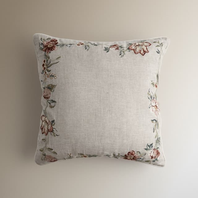 Thumbnail 1 de El Corte Inglés Cojín decorativo bordado Rose 🛋