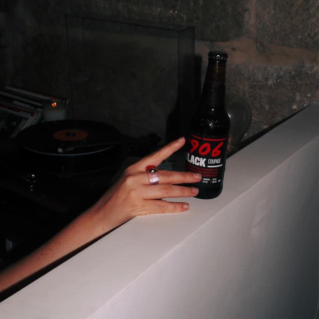 Thumbnail 4 de 1906 Black Coupage Cerveza Premium Extra 🍺 Pack 24 Botellas