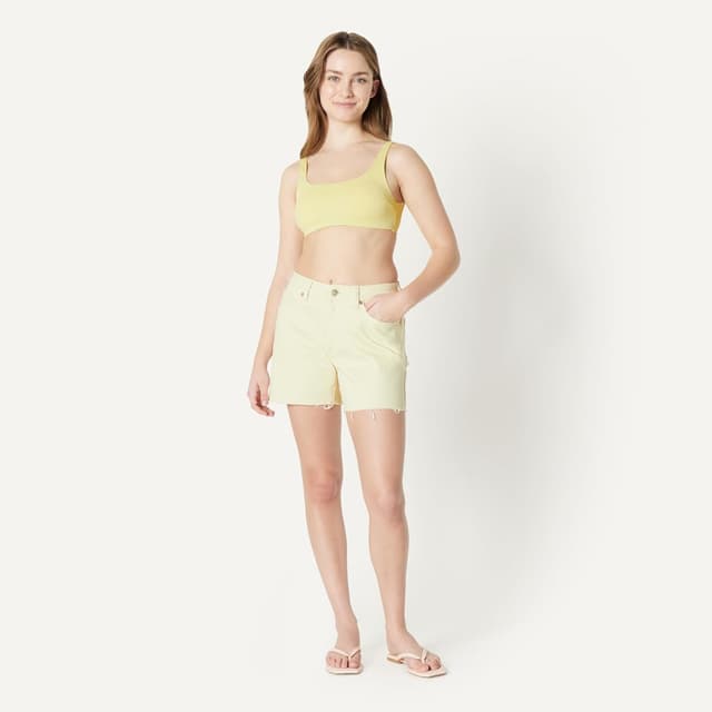 Detalle de Amazon Essentials women’s squareneck swim bikini top (slim fit, removable cups)