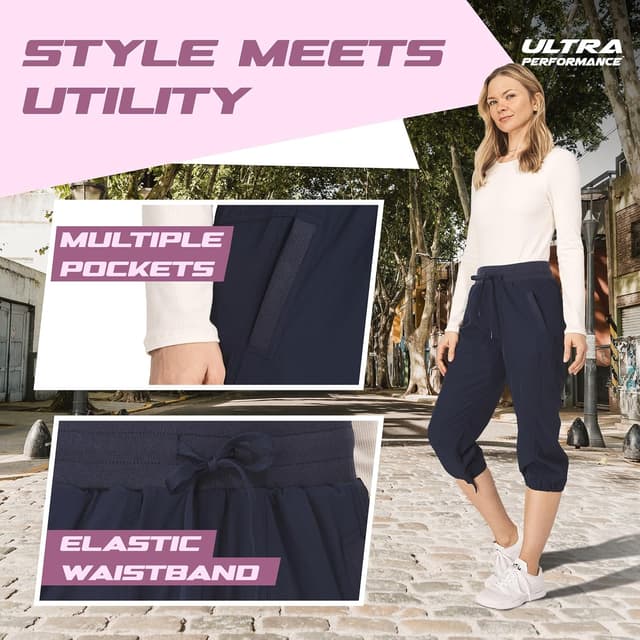Detalle de Ultra Performance Women’s Capri Hiking Pants (2-Pack) with Four-Way Stretch & Moisture-Wicking
