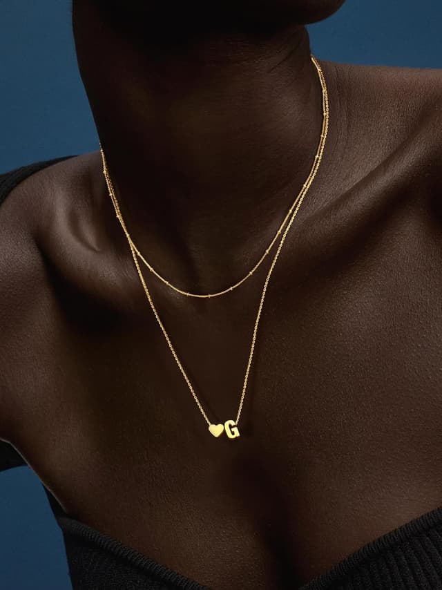 Thumbnail 5 de BodyBonita Collar inicial corazón 18