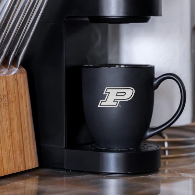 Detalle de Rico Industries NCAA “P, Q & R Schools” Standard 15oz Laser Engraved Matte Black Ceramic Bistro Mug