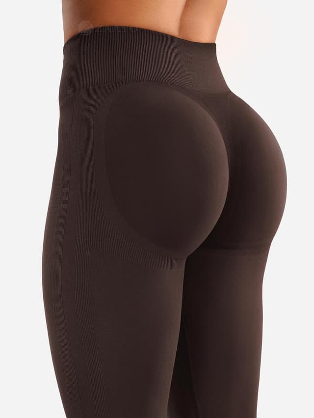 Detalle 2 de ZAAYO Flared Leggings für Yoga mit Scrunch Butt