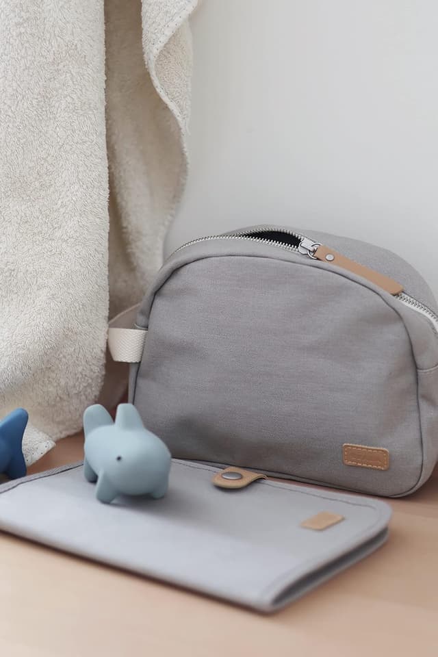 Thumbnail 4 de BÉABA Genève protège carnet de santé 🧷