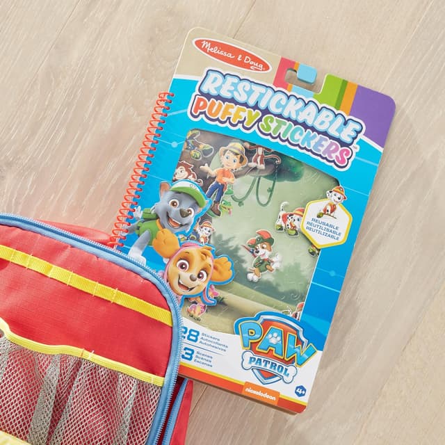 Detalle 2 de Melissa & Doug PAW Patrol: wiederaufklebbares, bauschiges Sticker-Set „Dschungel“ (28 Sticker)