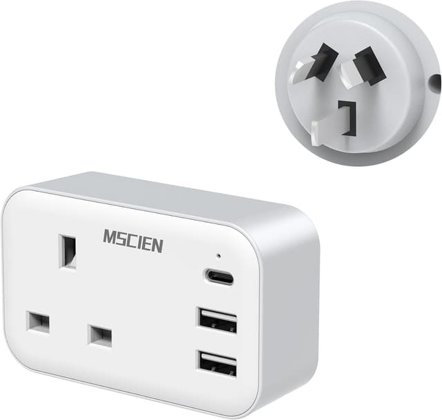 Detalle de UK to Australia Plug Adapter with 3 USB