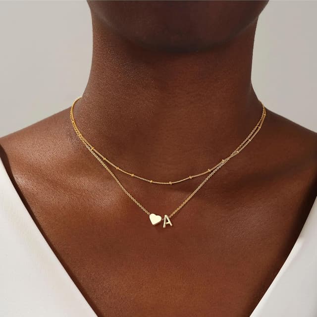 Detalle 2 de TINGN Collana in oro 18 carati placcato con lettere A-Z e cuore, personalizzata da donna