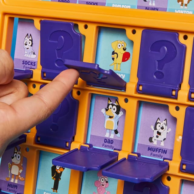 Thumbnail 6 de Hasbro Gaming Guess Who? Bluey Edition (Bluey Characters & Objects) Board Game for Kids, 2 Players, Travel Friendly, Ages 6+