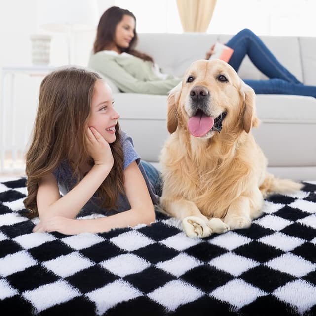 Detalle 2 de FVVRAX Checkered Fluffy Rug (200x300cm) in Black & White