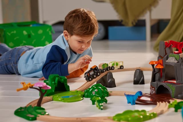 Detalle de BRIO World Deluxe Dinosaur Train Railway Playset (45-piece, age 3+)