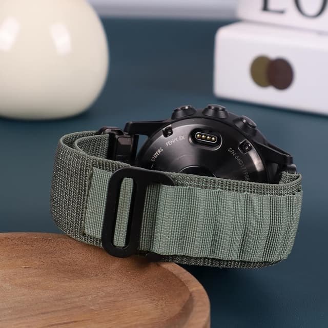 Detalle de EKINGEEK Nylon QuickFit watch strap (20 mm) for Garmin fenix 7S/6S/5S, epix Pro Gen 2 42mm, fenix 8 43mm and more