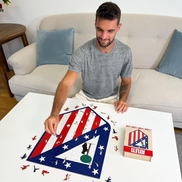 Detalle de Puzzle en bois Iconic Puzzles Atletico Madrid Logo, 270 pièces taille M