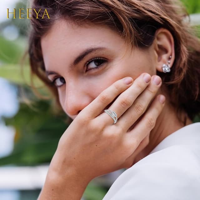 Detalle de HEEYA Anxiety Ring für Damen aus Sterling Silber 925 mit Zirkonia – verstellbarer Spinner- und Anti-Stress-Ring