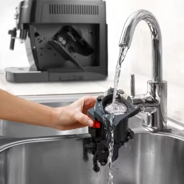 Thumbnail 1 de De'Longhi Magnifica S ECAM22.140.B cafetera espresso 15 bares