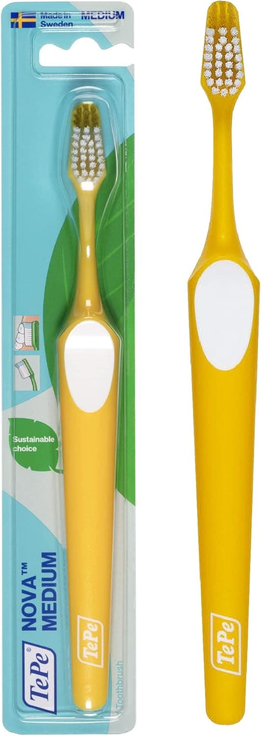 Detalle de TePe Nova spazzolino a setole medie con punta sporgente (colori assortiti)