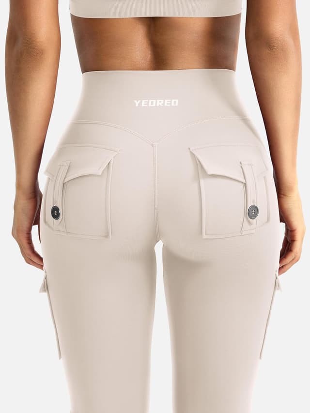 Detalle de YEOREO CoreFlex Damen Flare Leggings mit 4 Taschen, Invisible Scrunch & High Waist – blickdicht für Yoga, Gym und Workout