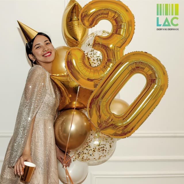 Thumbnail 3 de LAC Globos 40 Cumpleaños Dorados