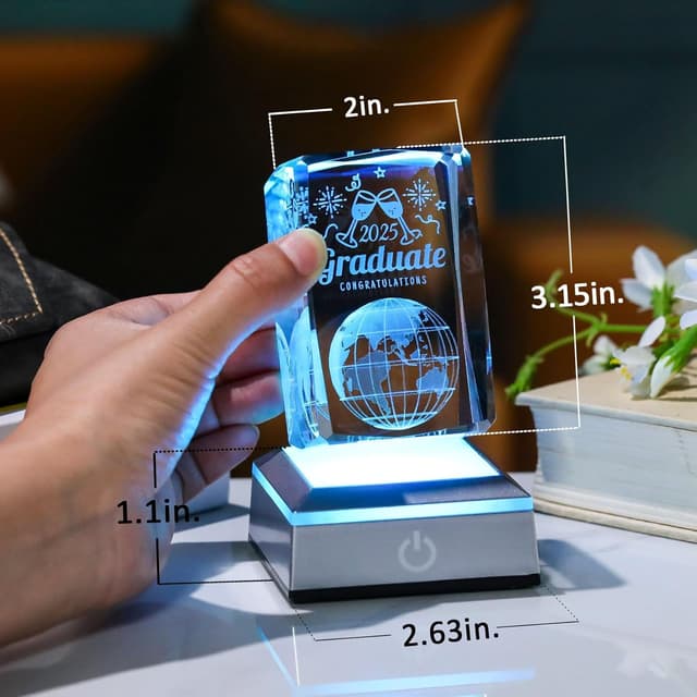 Thumbnail 5 de Movdyka 3D Crystal Graduation Plaque 2025