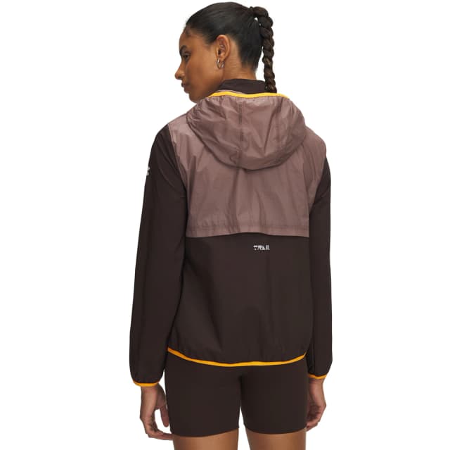 Detalle 2 de Under Armour UA Trail Run Jacket cortavientos para mujer