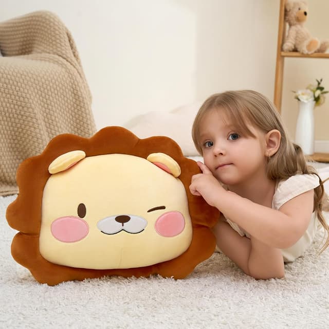 Detalle 2 de Lion cuddle pillow plush 15 inch