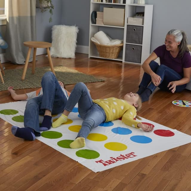 Detalle de Hasbro Gaming Twister Spiel – Partyspiel für Familien & Kinder ab 6 Jahren (deutsche Version)