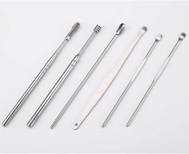 Detalle de PARENCE.- 6-teiliges Ohrenreinigungsset mit Etui – Edelstahl-Werkzeuge & Metall-Ohrstöpsel mit Bürste