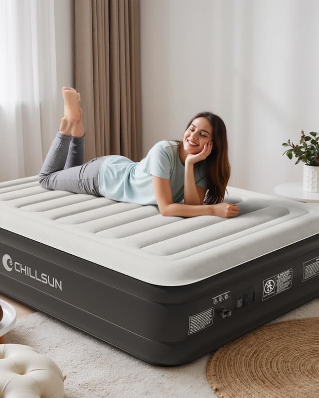 Detalle de CHILLSUN Luxury Inflatable Mattress (Double/King) with Built-in Electric Pump, King Size 203 x 152 x 46 cm
