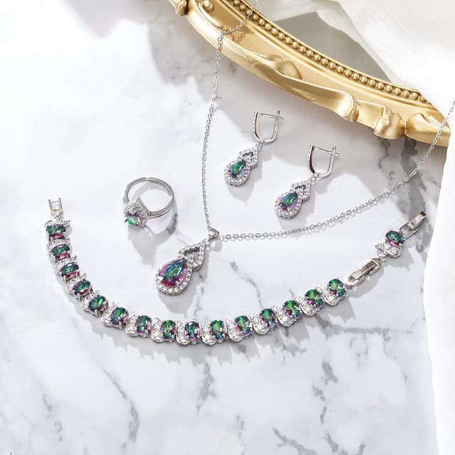 Detalle 2 de Clearine Schmuck-Set für Damen mit Tränen-Anhänger, Cubic-Zirkonia und Ohrringen, Armband & Ring