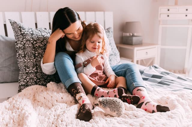 Detalle de Dedoles Socken Unisex (Damen, Herren & Kinder) aus Baumwoll-Mix mit lustigen Designs – links/rechts unterschiedlich